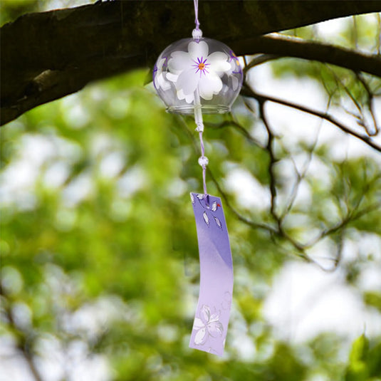 Carillon à vent japonais traditionnel Furin avec délicats motifs de fleurs Hana