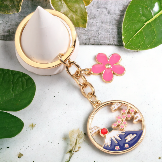 Porte-clés Mont Fuji - Emportez un symbole emblématique du Japon partout avec vous grâce à ce porte-clés représentant le majestueux Mont Fuji