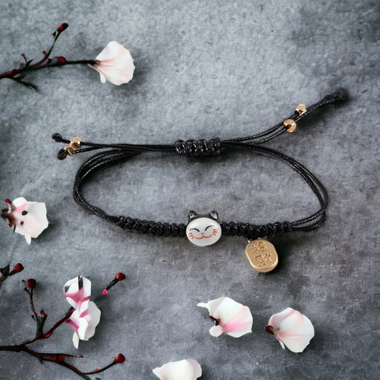 Bracelet porte bonheur japonais Chat Maneki Neko Noir